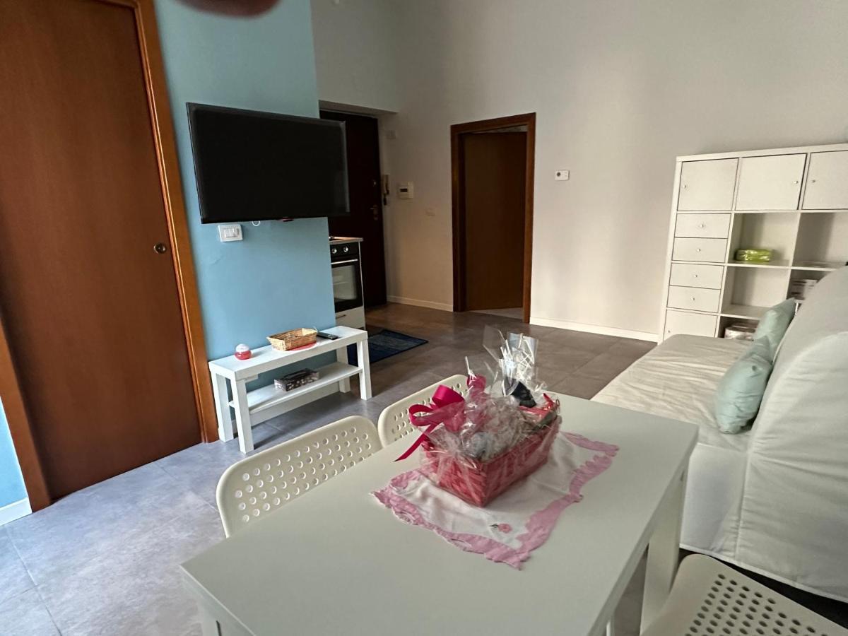 Casa Susanna - Delizioso Piano Terra, Centralissimo, Superservito, Tranquillo, Appena Fuori Ztl Parcheggio Libero Terni Luaran gambar
