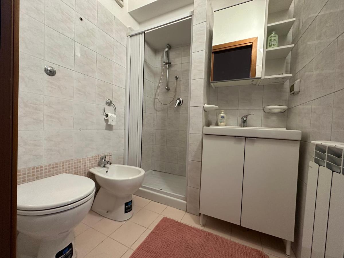 Casa Susanna - Delizioso Piano Terra, Centralissimo, Superservito, Tranquillo, Appena Fuori Ztl Parcheggio Libero Terni Luaran gambar